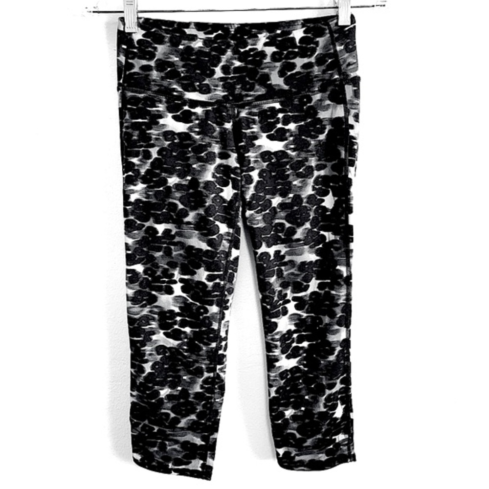 Athleta Workout Capri Leggings